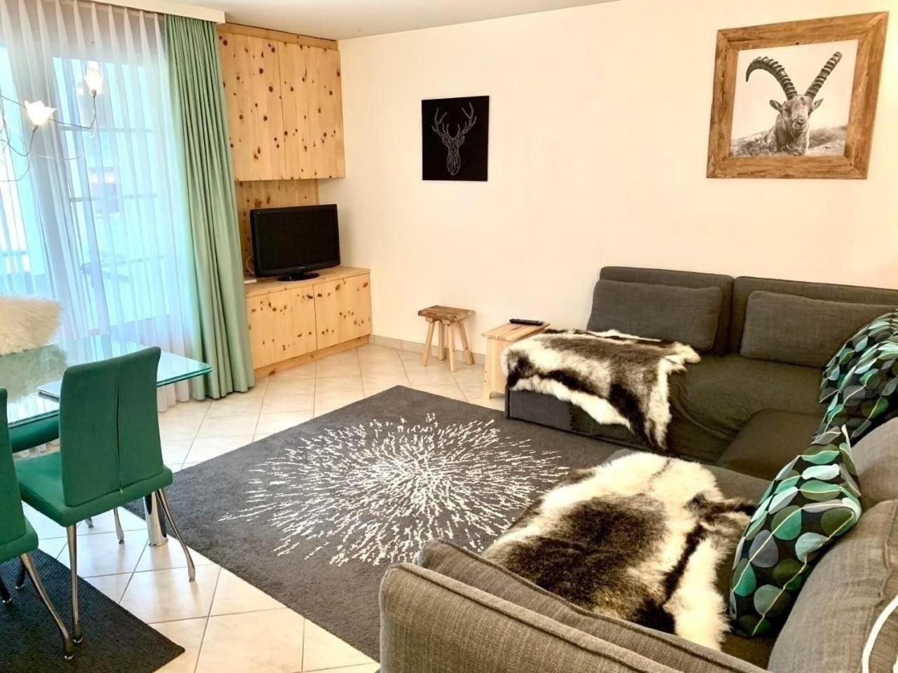 Ferienwohnung Gian, Zentral Mit Garagenstellplatz Davos Bagian luar foto